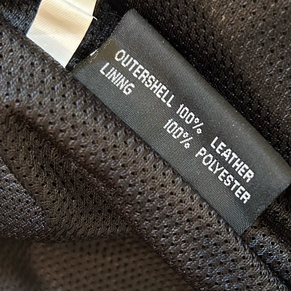 First riding. Gear Men's Black Leather motorcycle Jacket. Silver zippers. New! - Picture 5 of 14